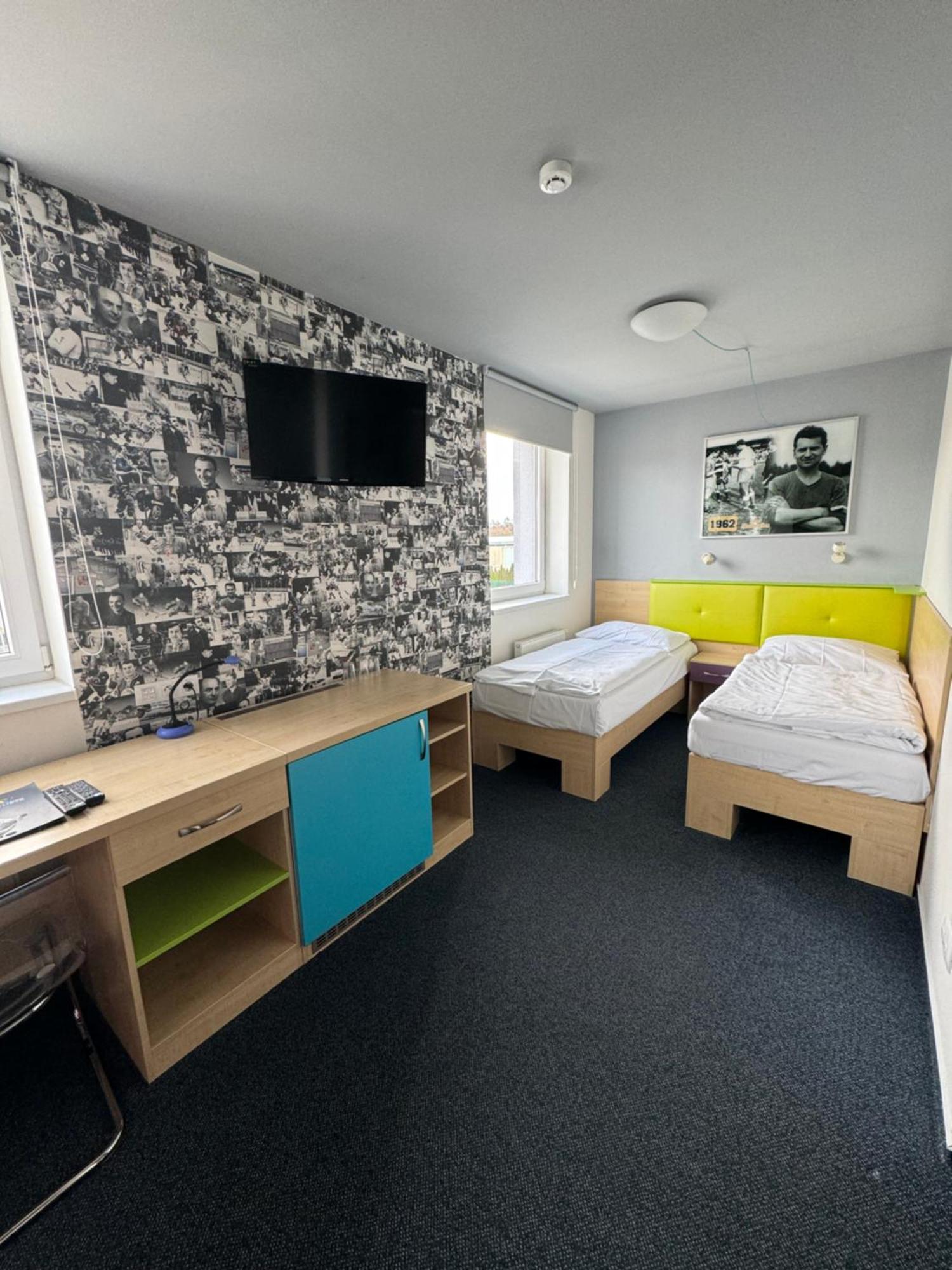 Sport Hotel Sletiste Кладно Екстериор снимка