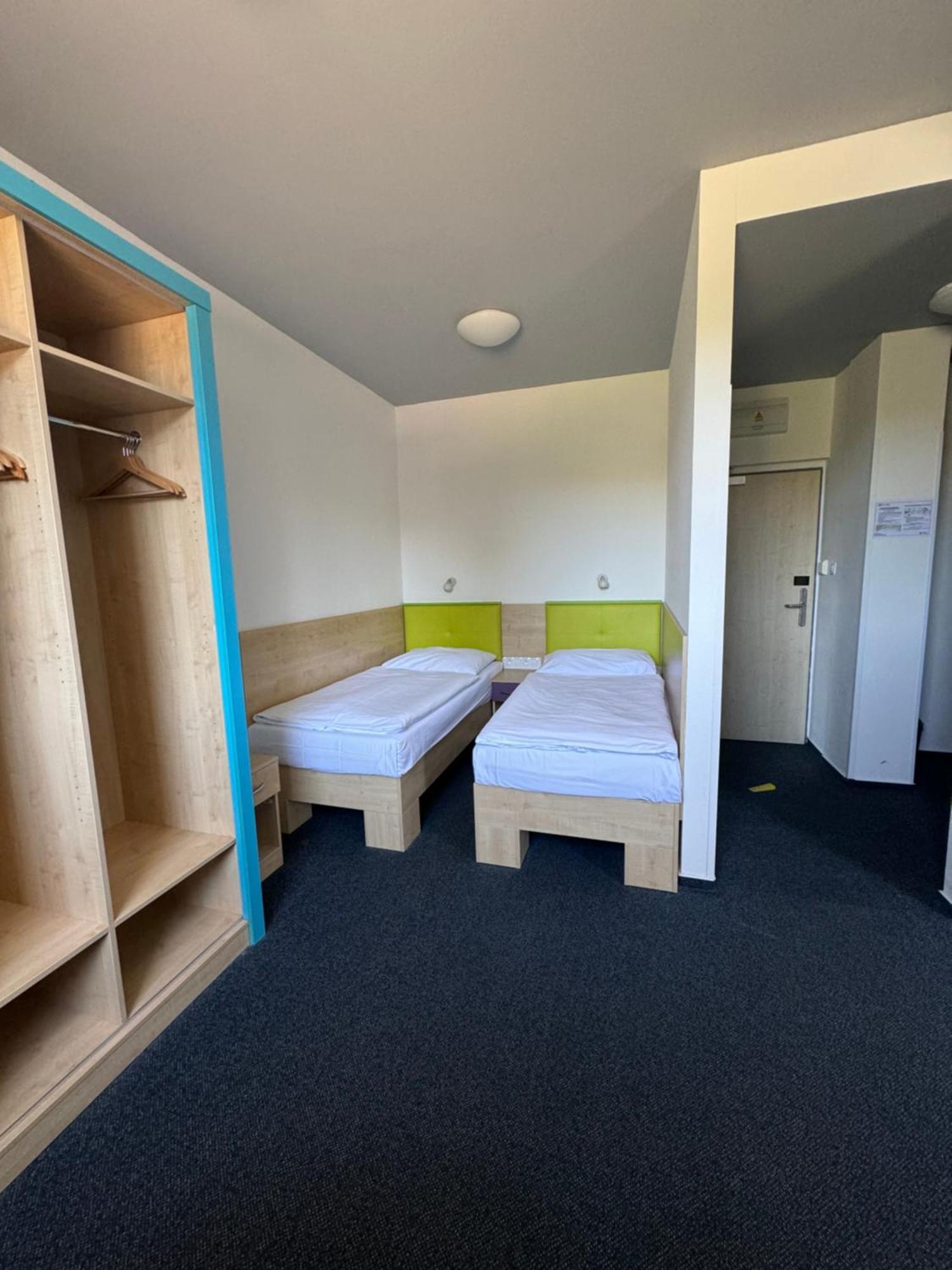 Sport Hotel Sletiste Кладно Екстериор снимка