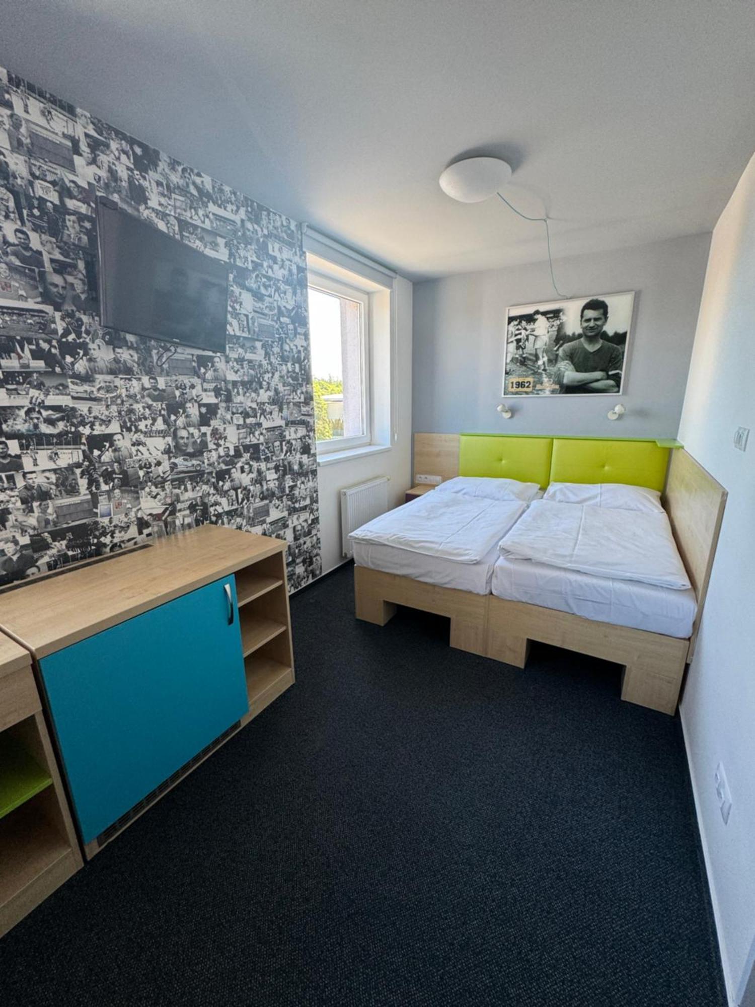 Sport Hotel Sletiste Кладно Екстериор снимка