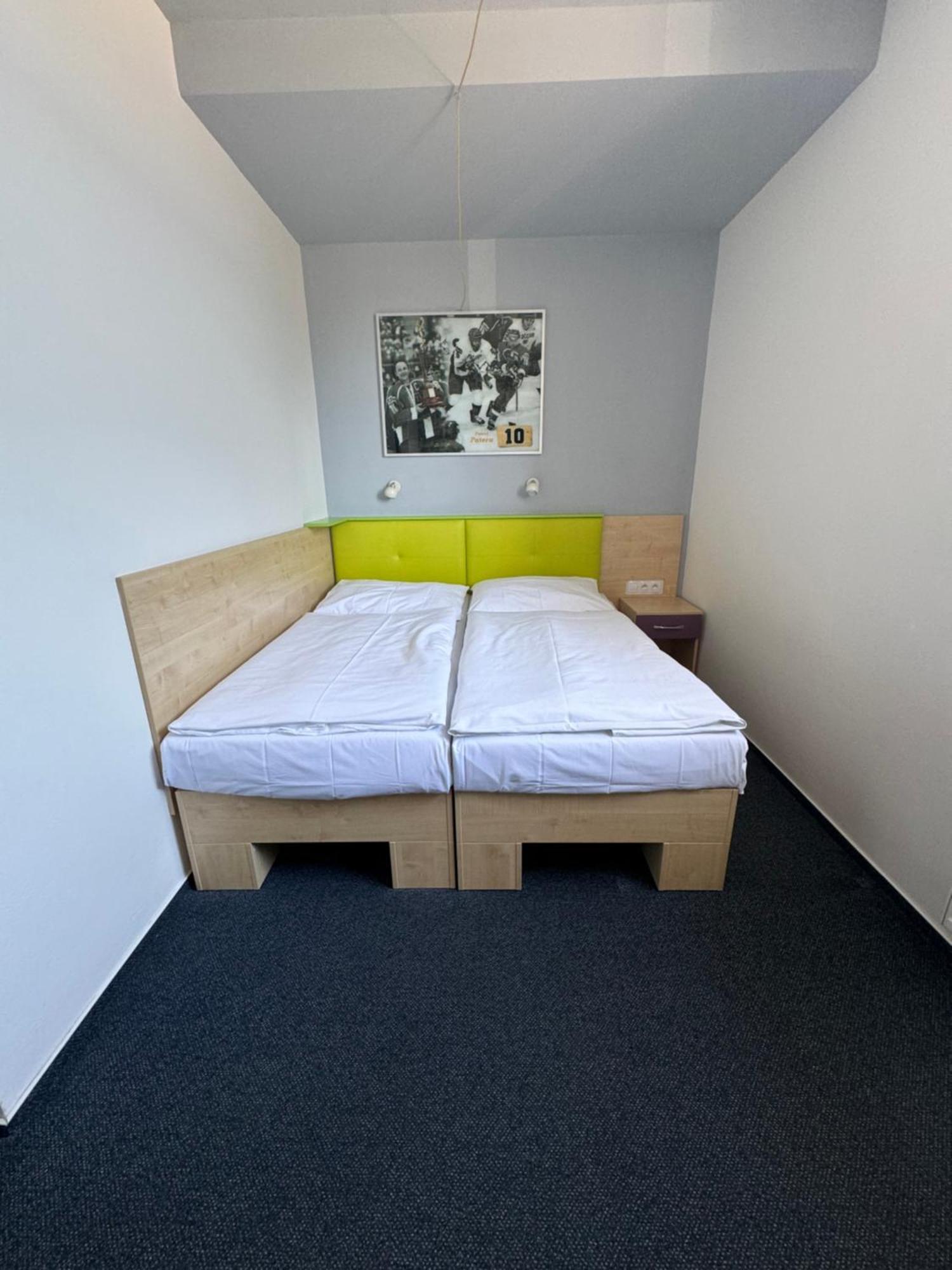 Sport Hotel Sletiste Кладно Екстериор снимка
