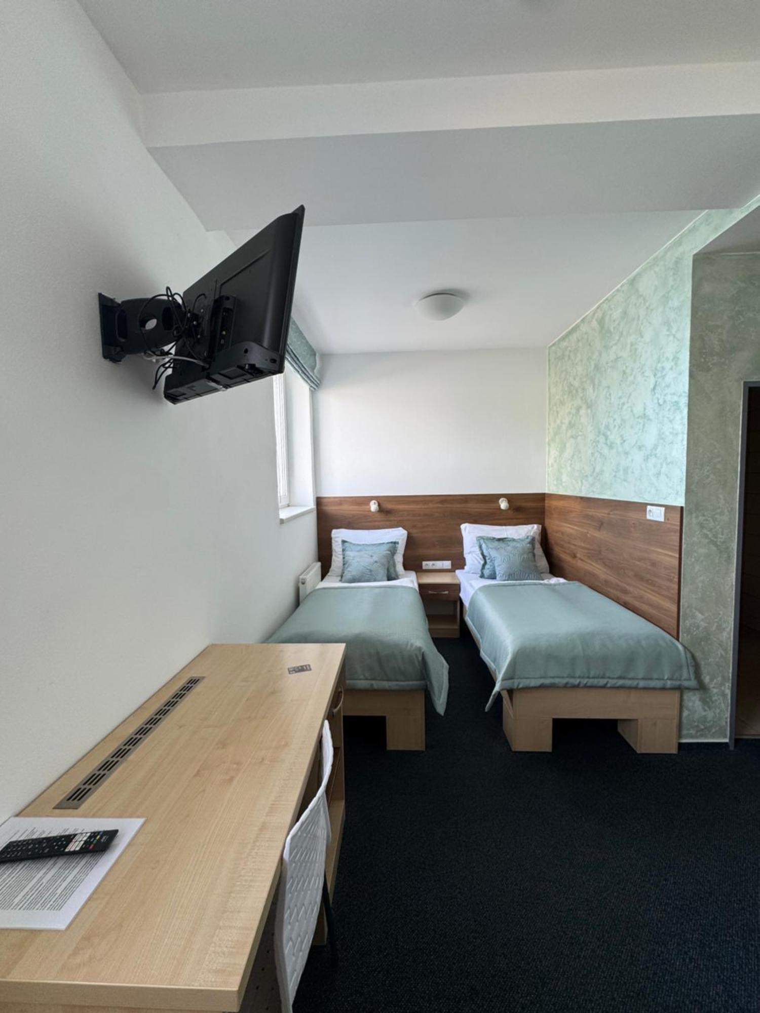 Sport Hotel Sletiste Кладно Екстериор снимка