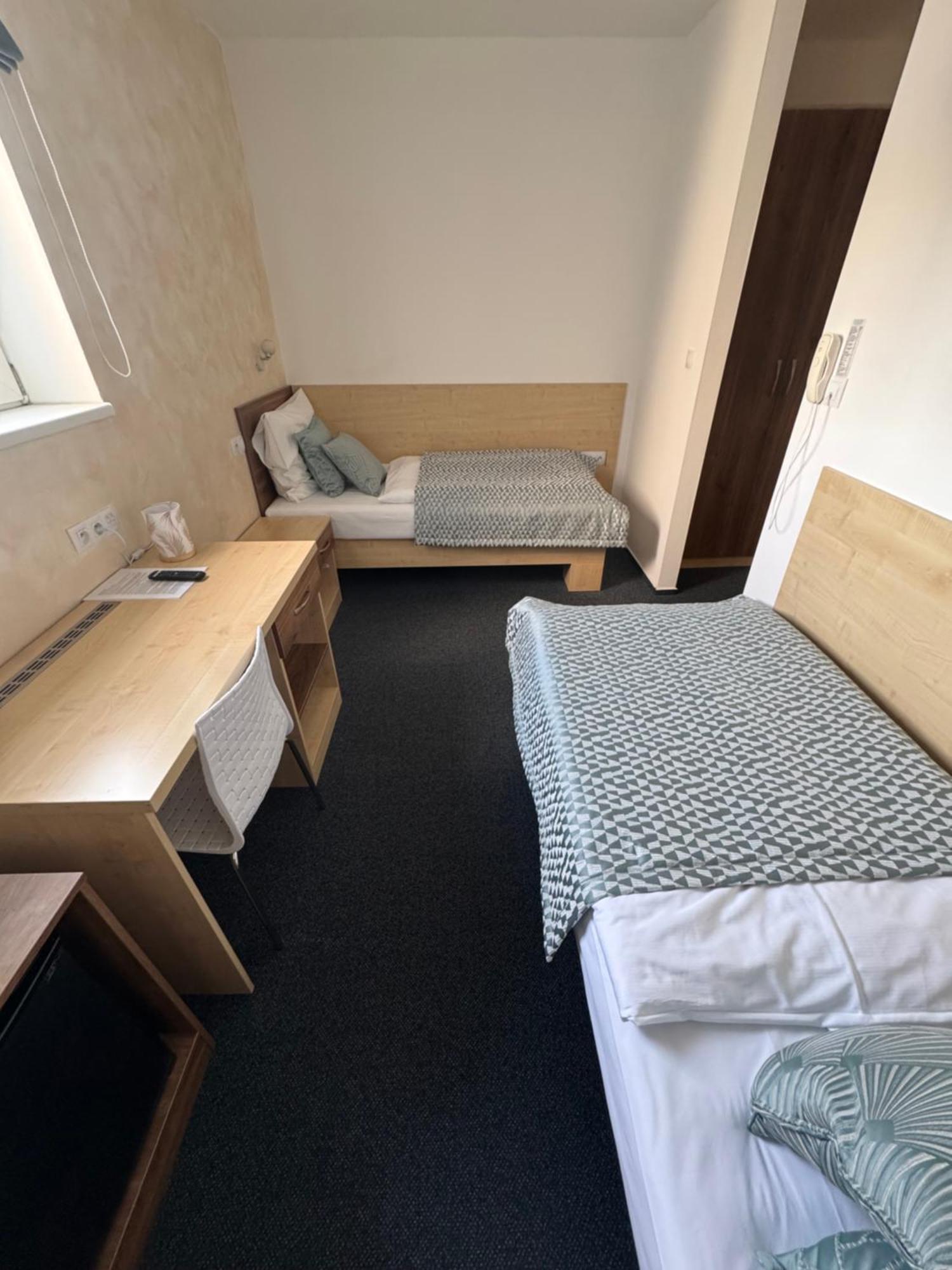 Sport Hotel Sletiste Кладно Екстериор снимка