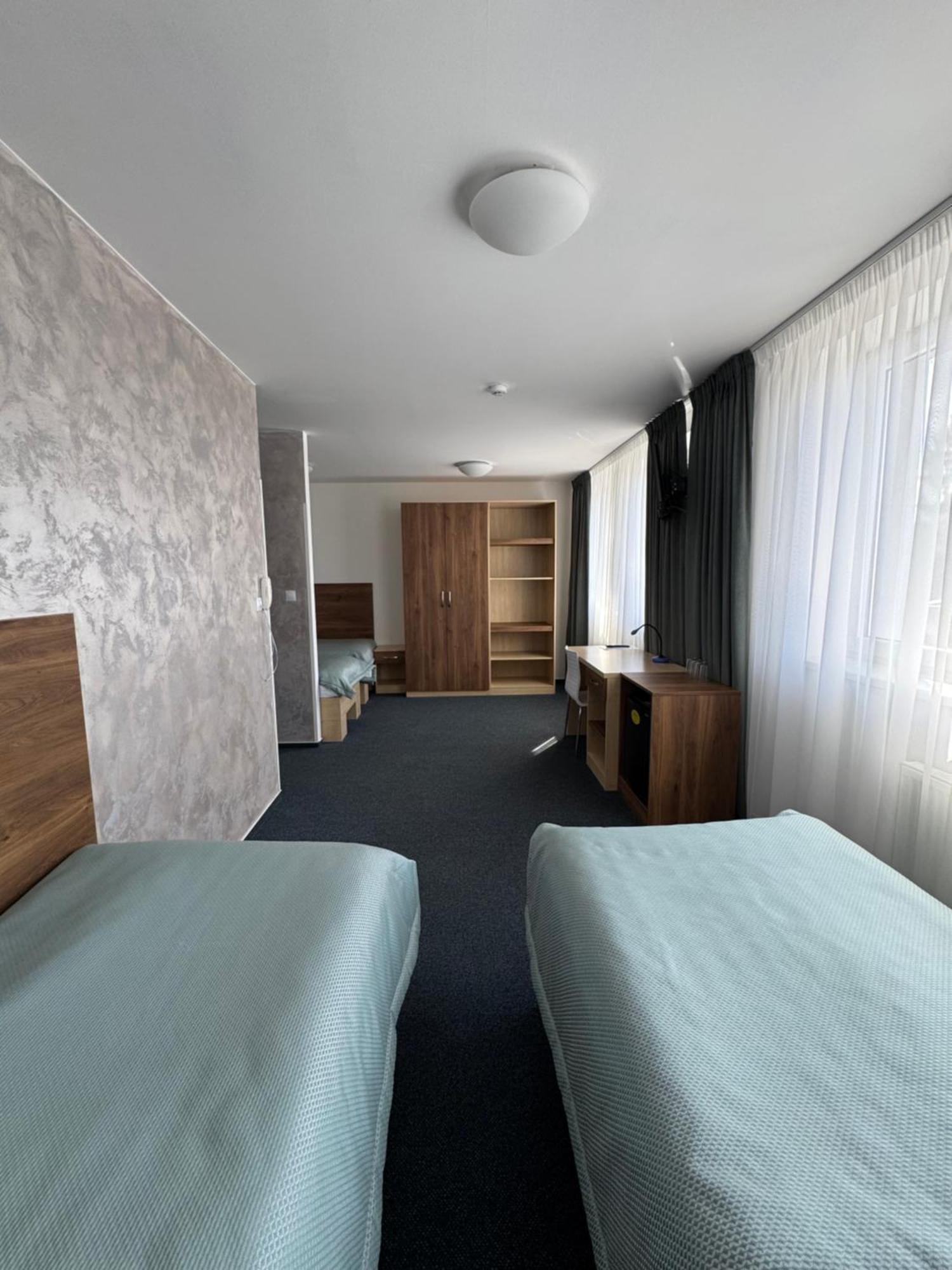 Sport Hotel Sletiste Кладно Екстериор снимка