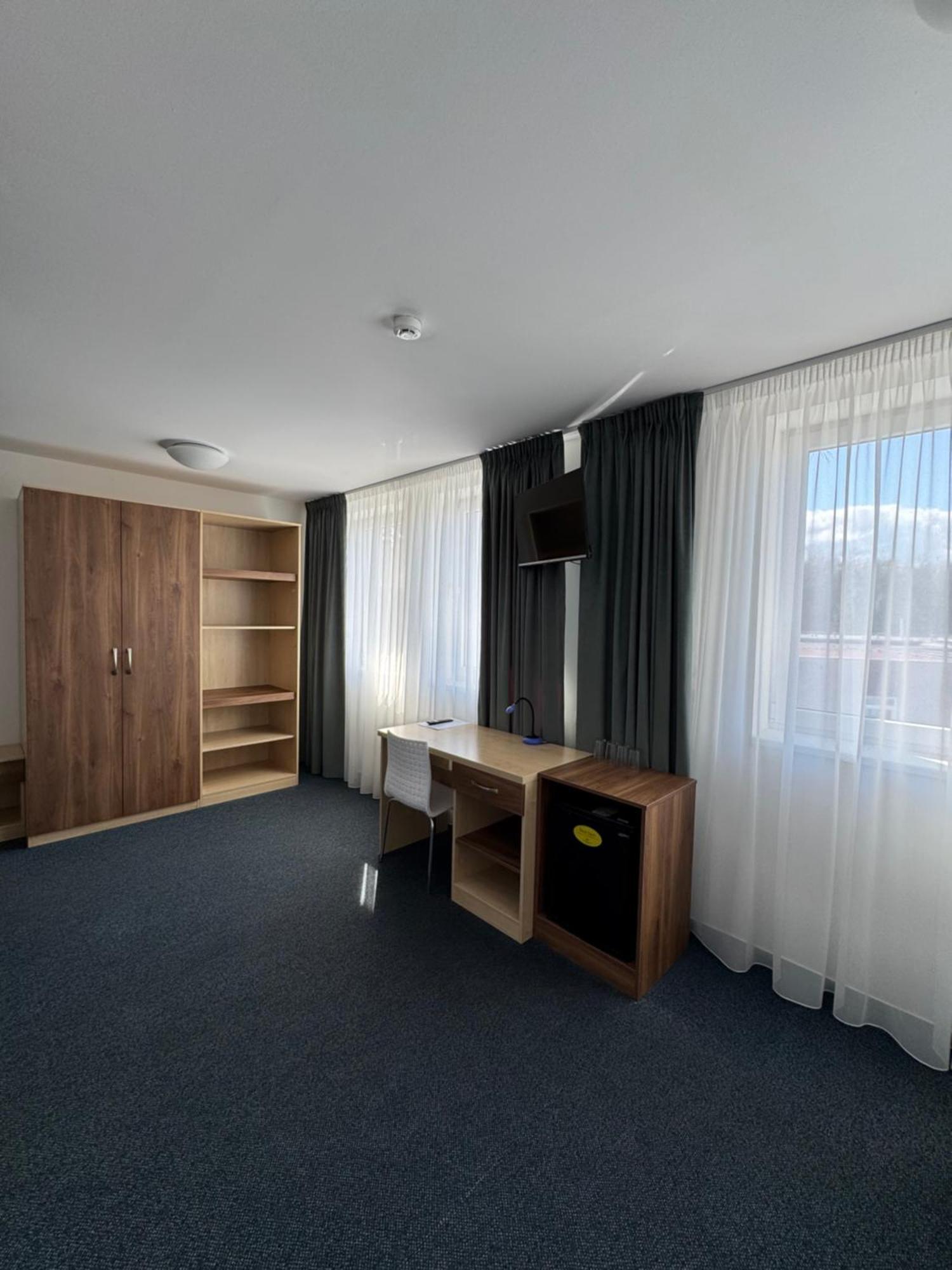 Sport Hotel Sletiste Кладно Екстериор снимка