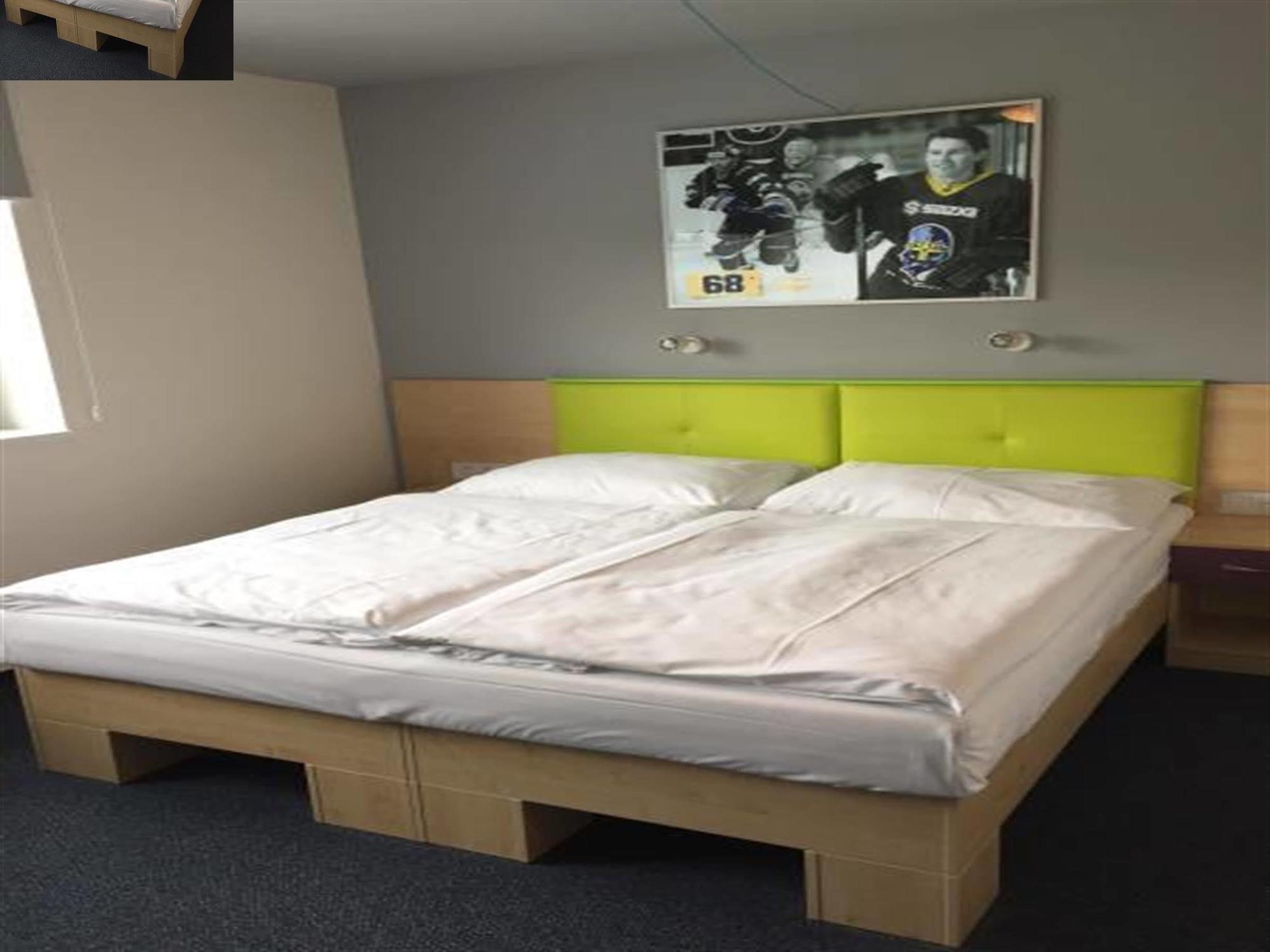Sport Hotel Sletiste Кладно Екстериор снимка